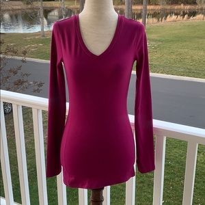 Under Armour Cold Gear V-Neck Long Sleeve Tee